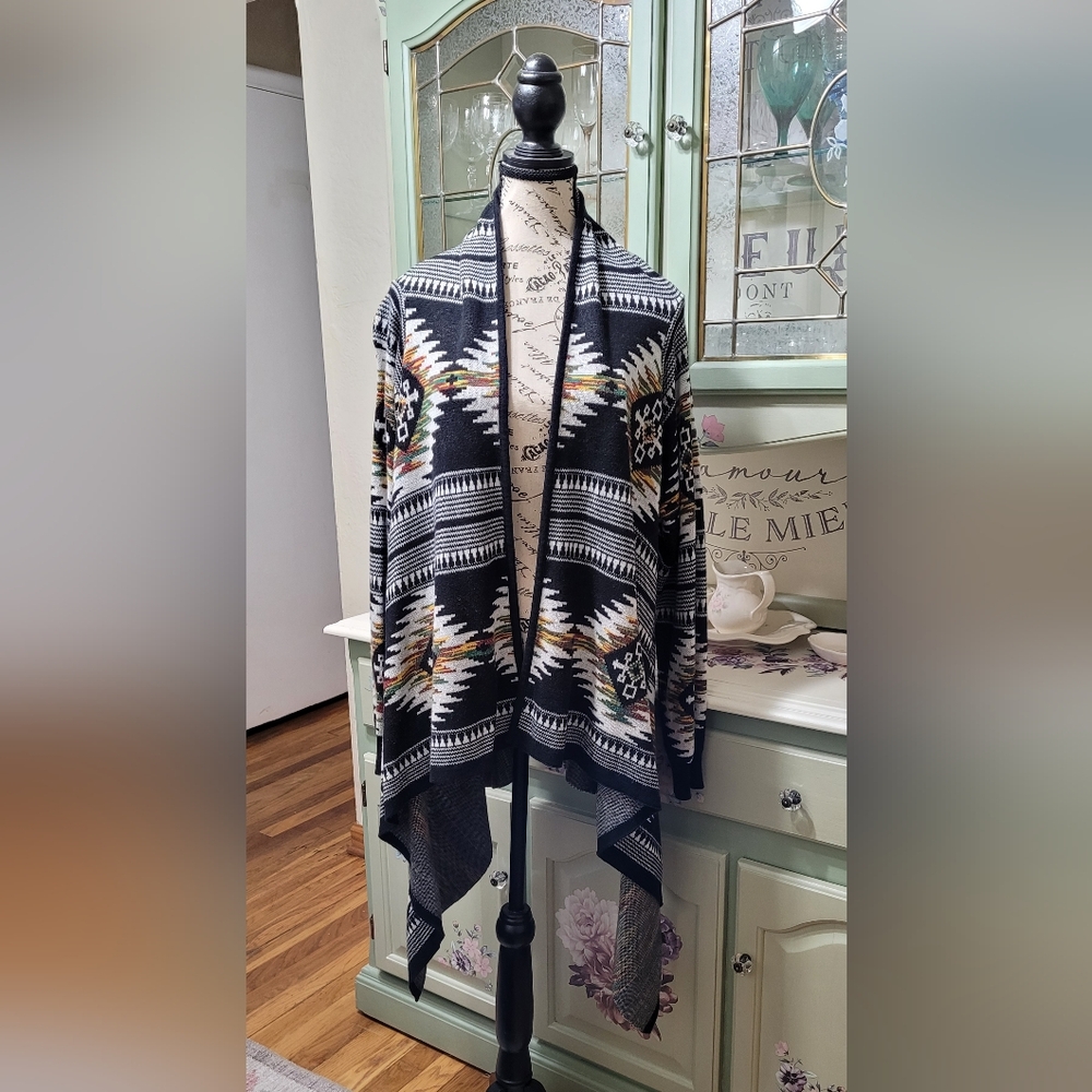 Waterfall Front Aztec Print Cardigan Sweater